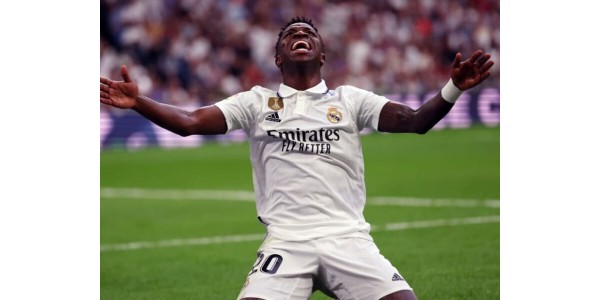Le maillot hommage 2023-24 est parfait Le maillot hommage 2023-24 est parfait